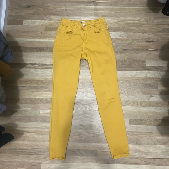 Zara yellow / mustard denim pants - Picture 1 of 4